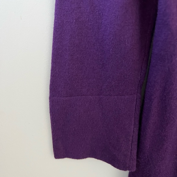 Ann Taylor LOFT Wool Blend Plum Purple Front Pocket Sweater Size S - Picture 6 of 12